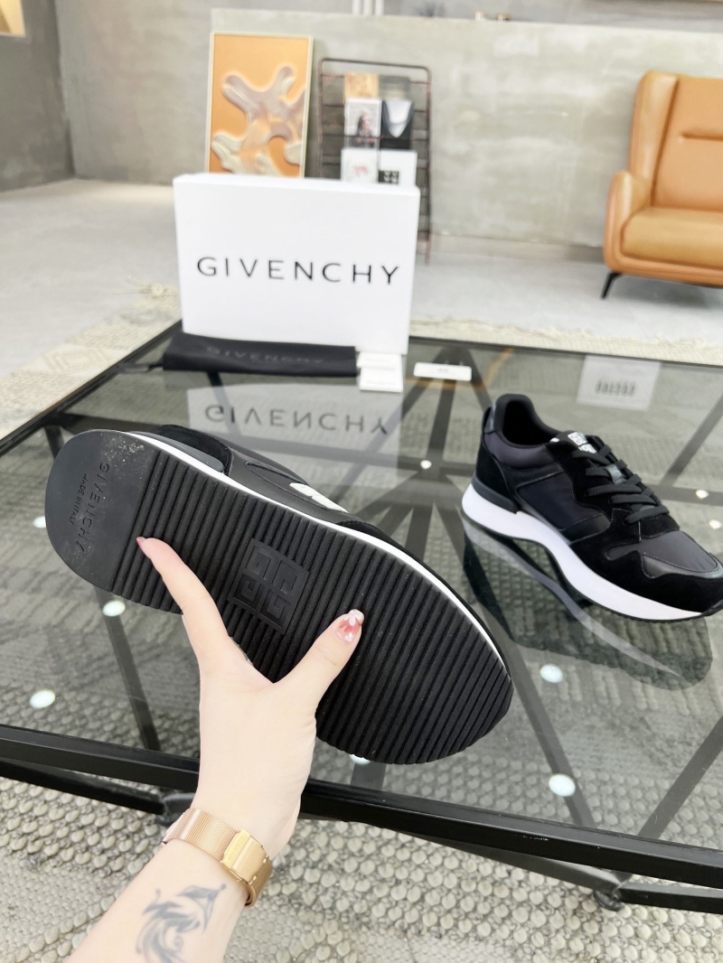 Givenchy Sneakers